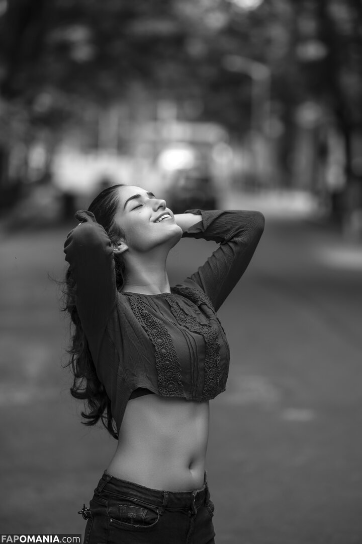 Ruhani Sharma / ruhanisharma94 Nudo OnlyFans  Foto trapelata #14