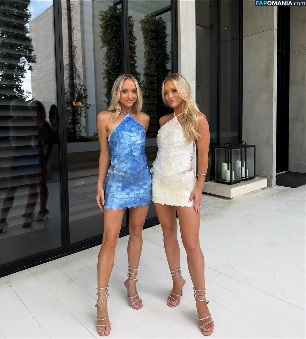 Rybka Twins / TheRybkaTwins / gosudarynia_rybka / rybkatwinsofficial / twins_rybka Nudo OnlyFans  Foto trapelata #13