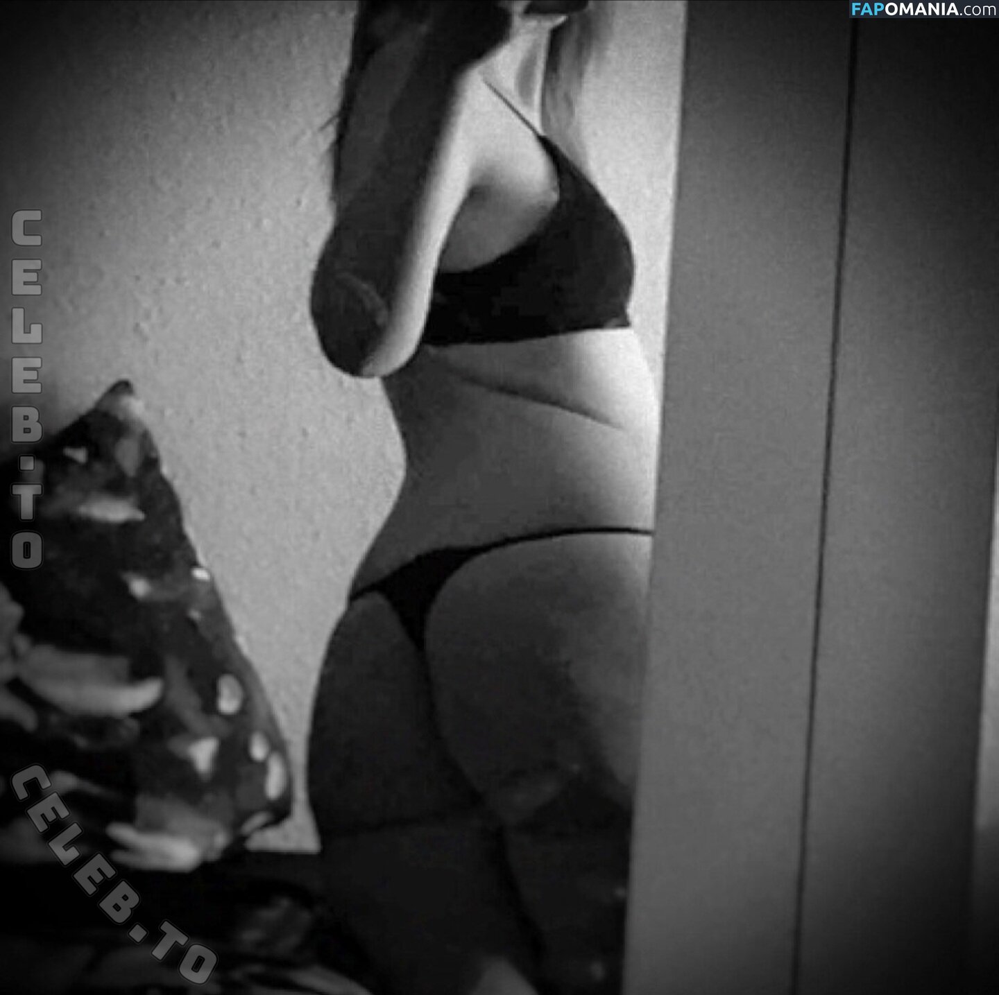 Ryumeike / melyraeike / melyraeikemodel Nudo OnlyFans  Foto trapelata #6