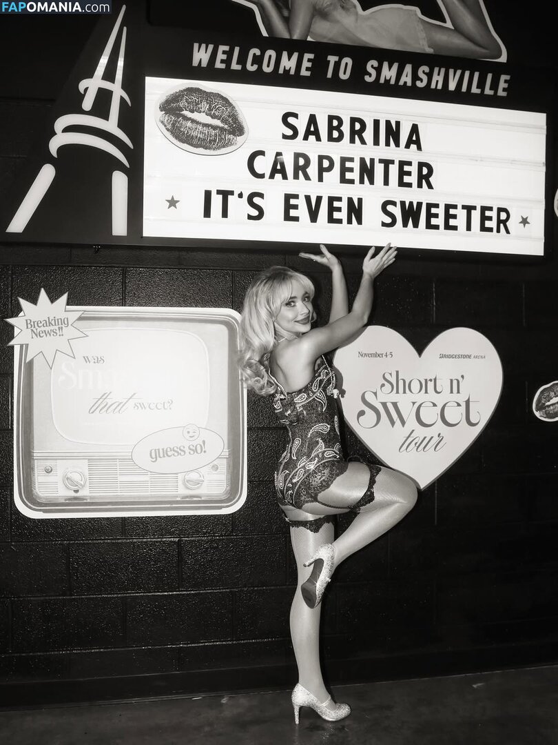 Sabrina Carpenter / https: / sabrinacarpenter Nudo OnlyFans  Foto trapelata #2478