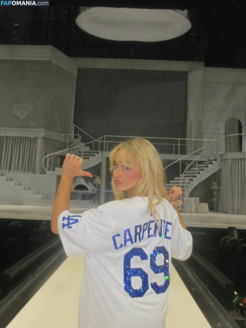 Sabrina Carpenter / https: / sabrinacarpenter Nudo OnlyFans  Foto trapelata #2487