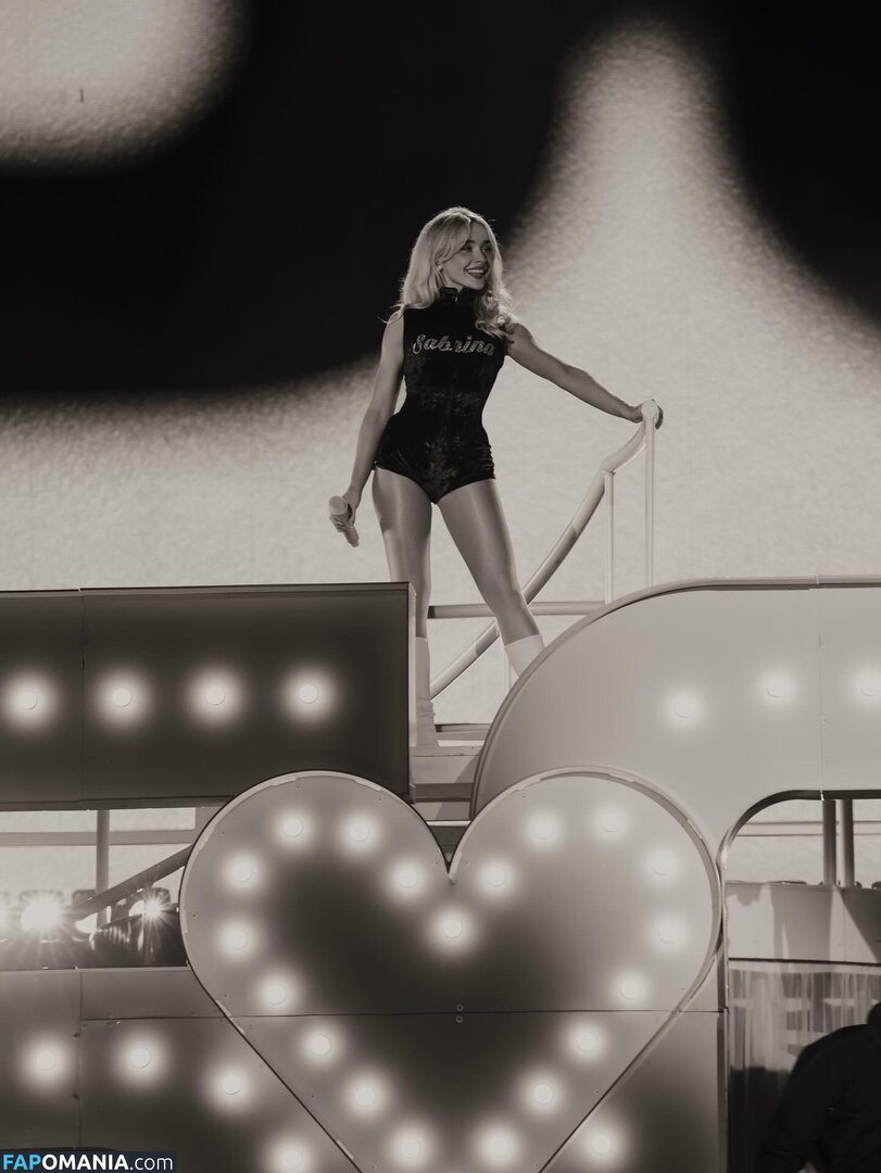 Sabrina Carpenter / https: / sabrinacarpenter Nudo OnlyFans  Foto trapelata #2613