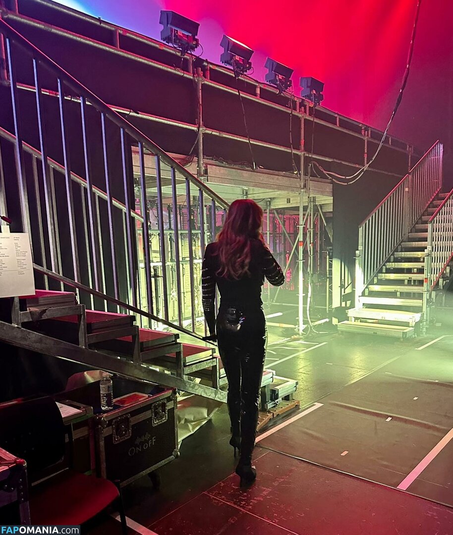Sabrina Salerno / sabrinasalernofficial Nudo OnlyFans  Foto trapelata #281