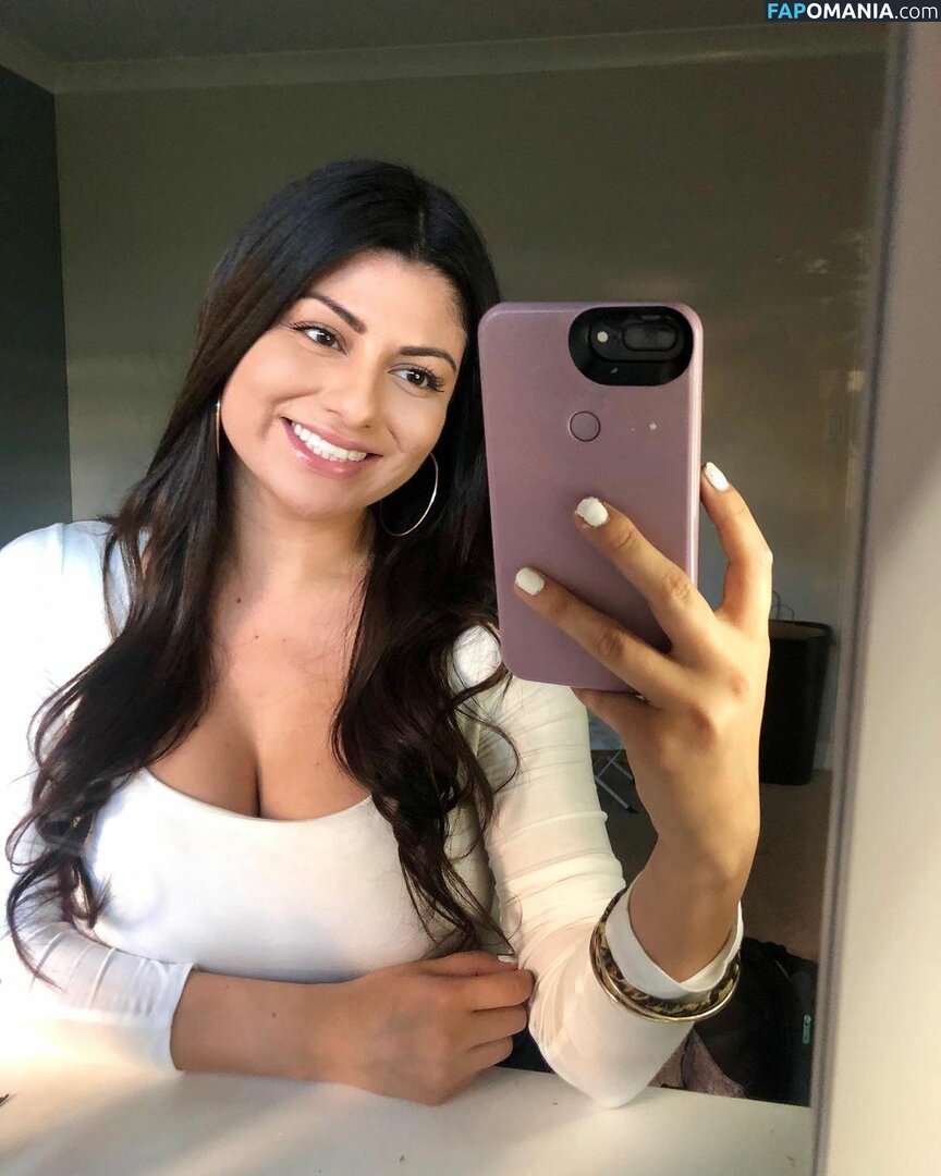 Sabrina / Sabrina_wet / dontripchocolatechip / sabrinacarpenter / sabrinainthecity / suhbeaner_ / upnextwithsabrina Nudo OnlyFans  Foto trapelata #15