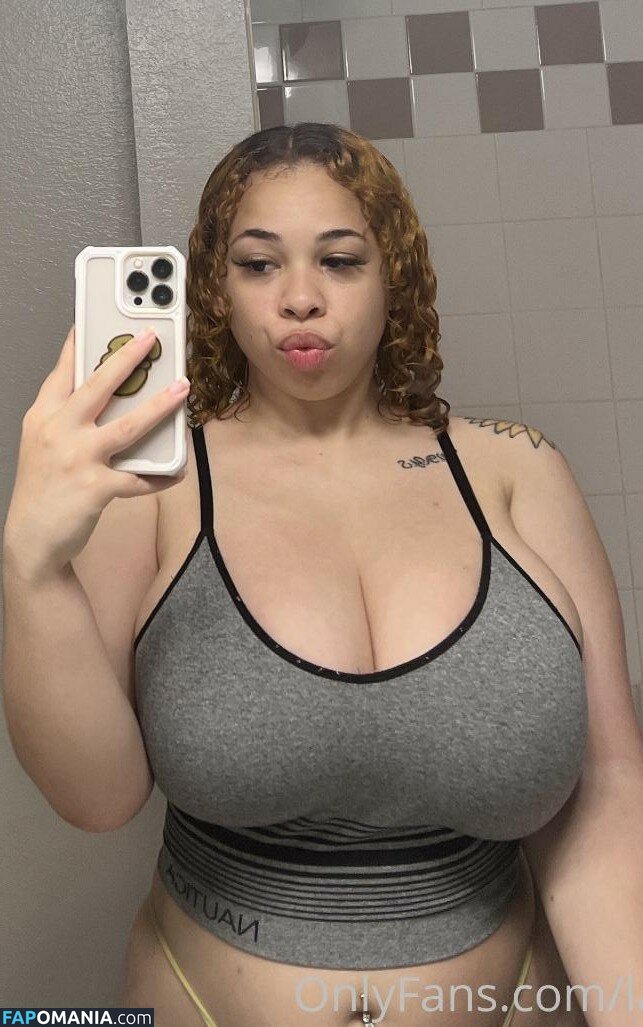 Joelleleilani / Lanilovee / Sadhoetarius Nudo OnlyFans  Foto trapelata #3