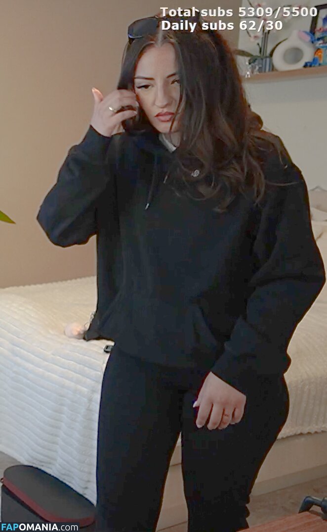 NoraExplorer Sister / Salmmuss / https: / salmmus / salmmusss / salmunozz Nudo OnlyFans  Foto trapelata #15