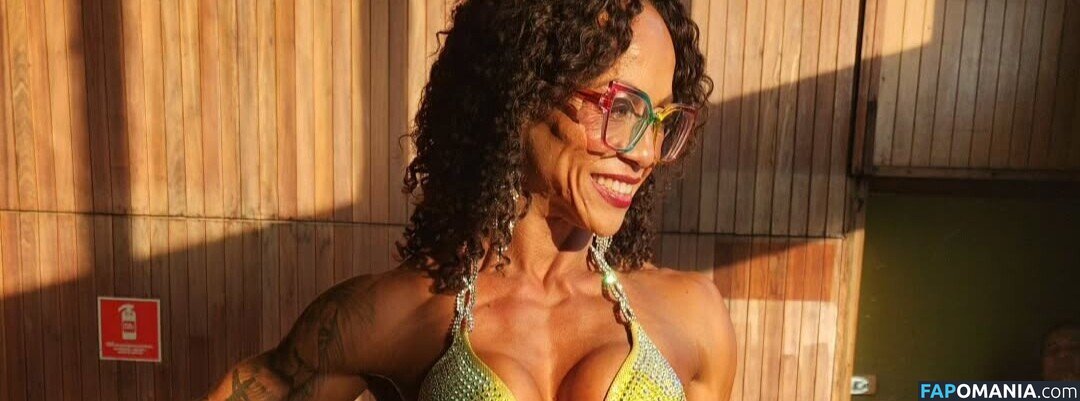 Sandra Andrade / Sandrinha Saradi / sandra fit / sandraandrade888 / sandrafit Nudo OnlyFans  Foto trapelata #4