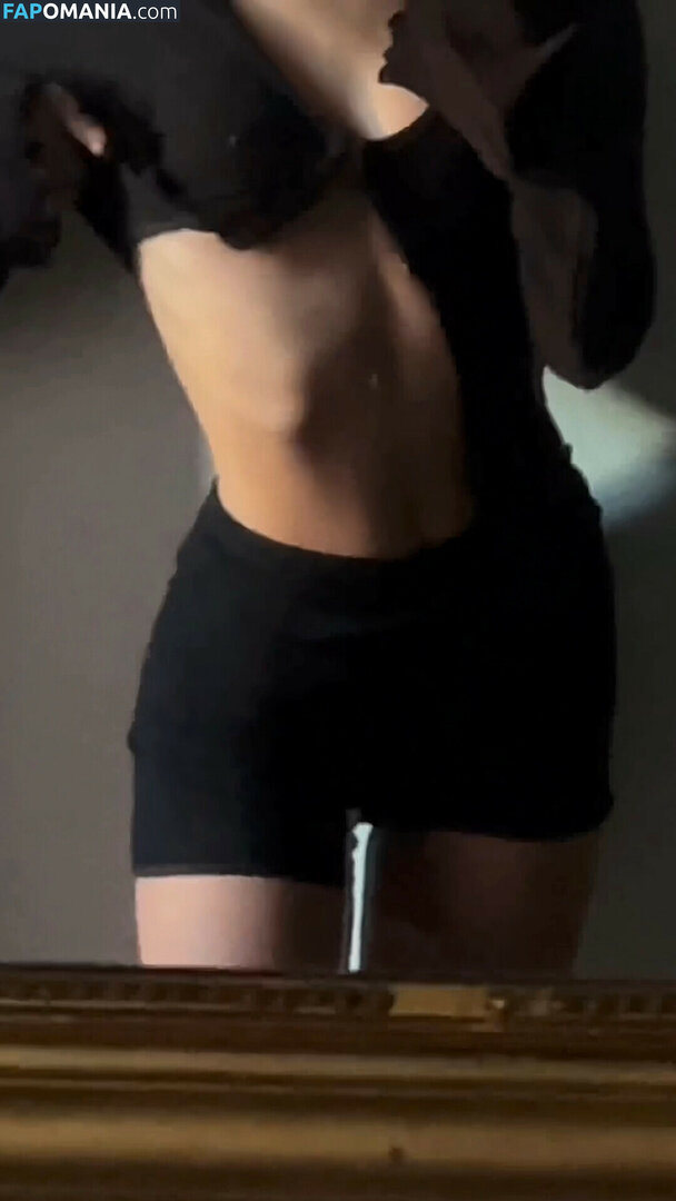 https: / protheme / sanyaaa / sanymaa / sanymaaa Nudo OnlyFans  Foto trapelata #54