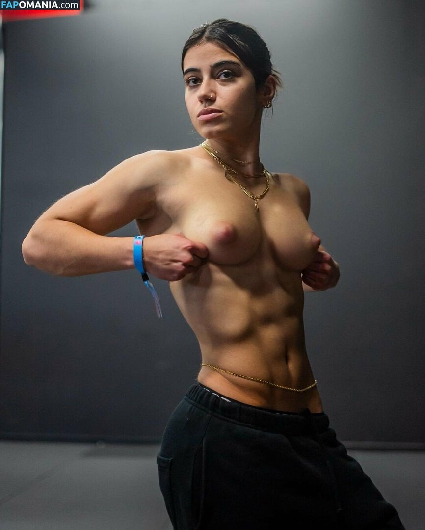Sara Saffari Deepfake / sara_saffari / sarasaffari__ Nudo OnlyFans  Foto trapelata #3
