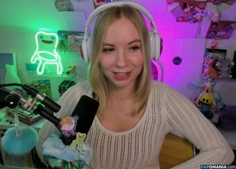 Sarahpodz / https: Nudo OnlyFans  Foto trapelata #6