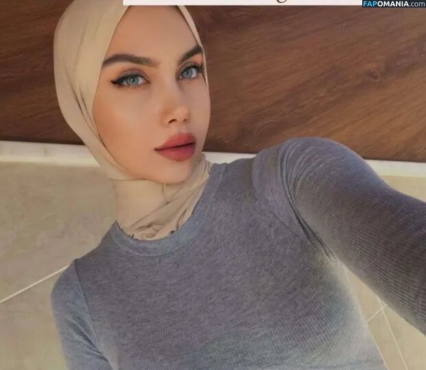 heliosari / heliosri / sariikubraa Nudo OnlyFans  Foto trapelata #7