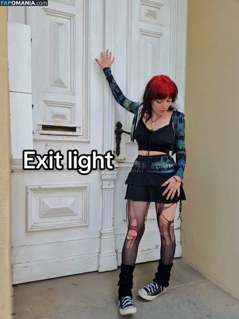 foxynfriendsmadebydesign / scorpionfl0wer / scrtcnt04 Nudo OnlyFans  Foto trapelata #2