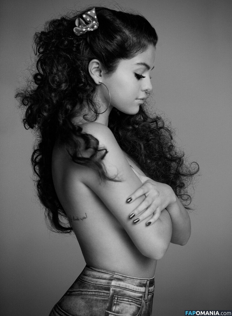 Selena Gomez Nudo Foto trapelata #168