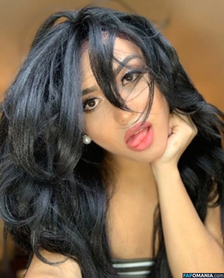 Selenawitaweena / s3x3x3x Nudo OnlyFans  Foto trapelata #3