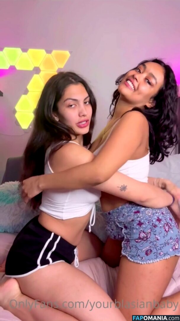 Self Booba Licking Videos / lizzobeeating Nudo OnlyFans  Foto trapelata #21