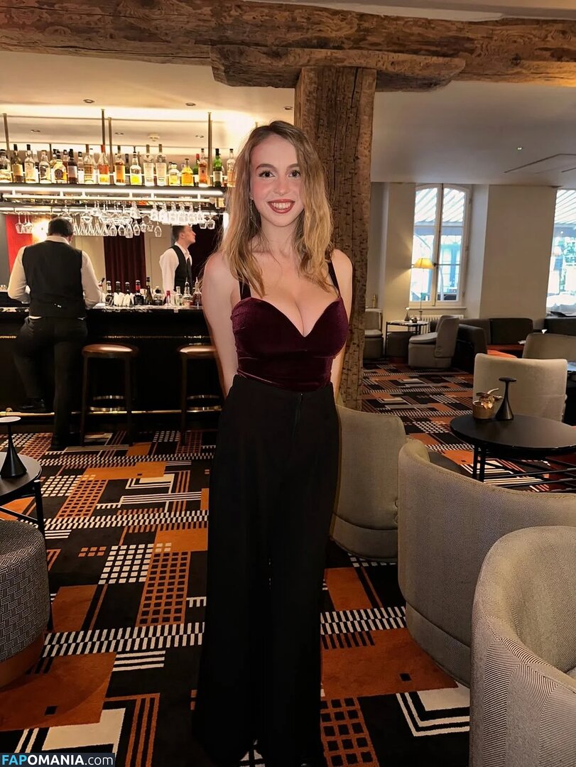 Serena Skybourne / https: / serenaskybourne Nudo OnlyFans  Foto trapelata #22