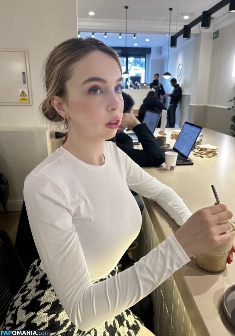 Serena Skybourne / https: / serenaskybourne Nudo OnlyFans  Foto trapelata #37