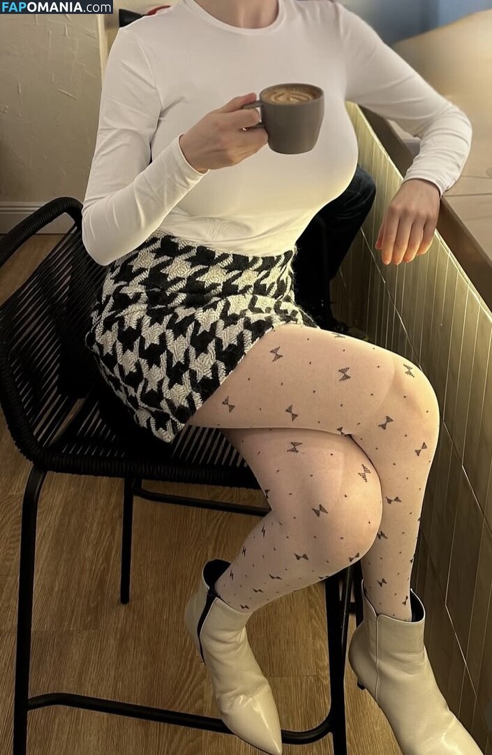 Serena Skybourne / https: / serenaskybourne Nudo OnlyFans  Foto trapelata #40