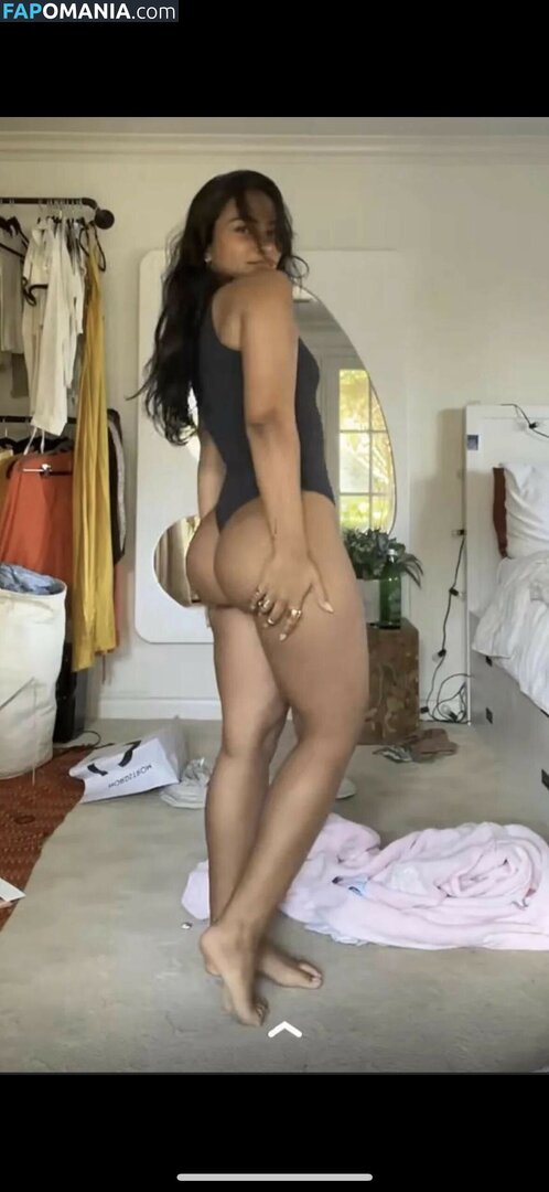Sienna Mae Gomez / sienna_mae / siennamaegomez Nudo OnlyFans  Foto trapelata #1