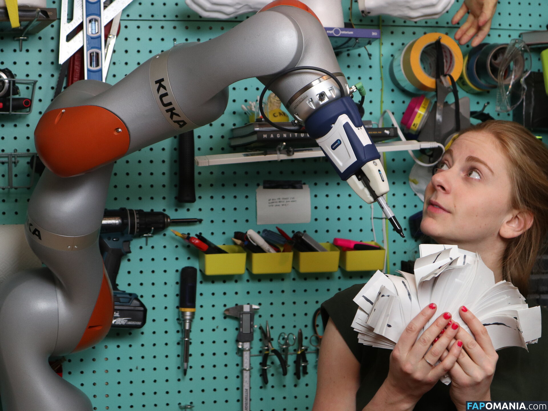 Simone Giertz / simonegiertz Nudo OnlyFans  Foto trapelata #3