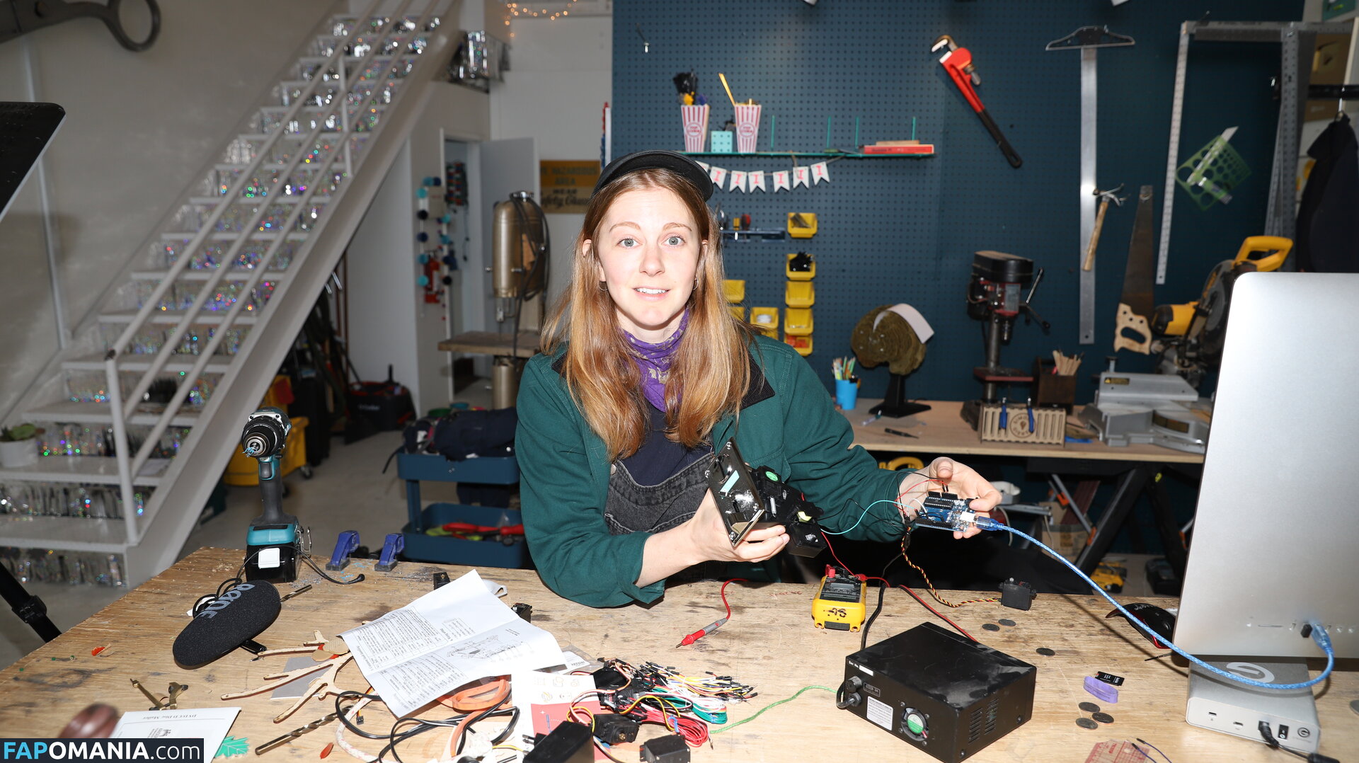 Simone Giertz / simonegiertz Nudo OnlyFans  Foto trapelata #4