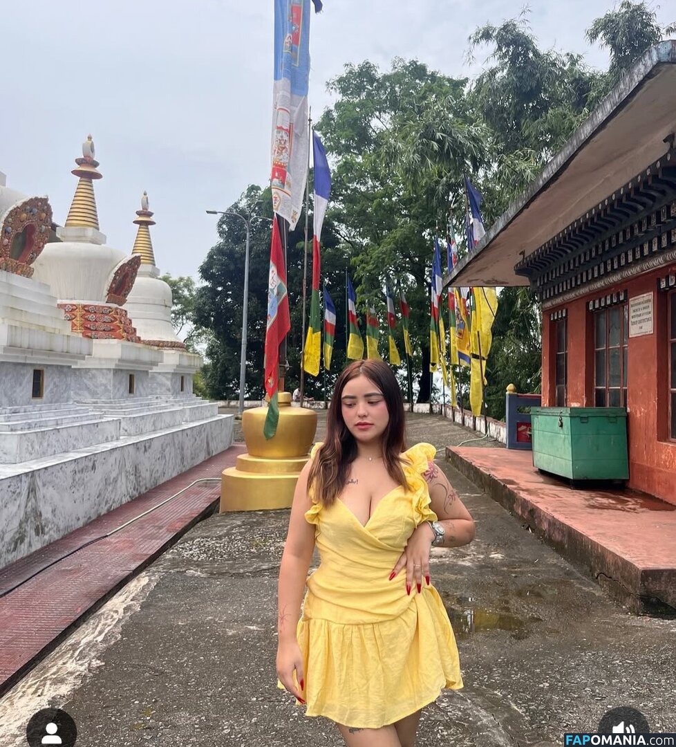 simranyonzon Nudo OnlyFans  Foto trapelata #5