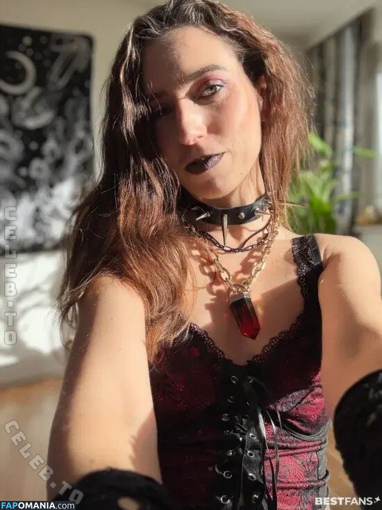 Skarlya / darkelements_byskarlya Nudo OnlyFans  Foto trapelata #2