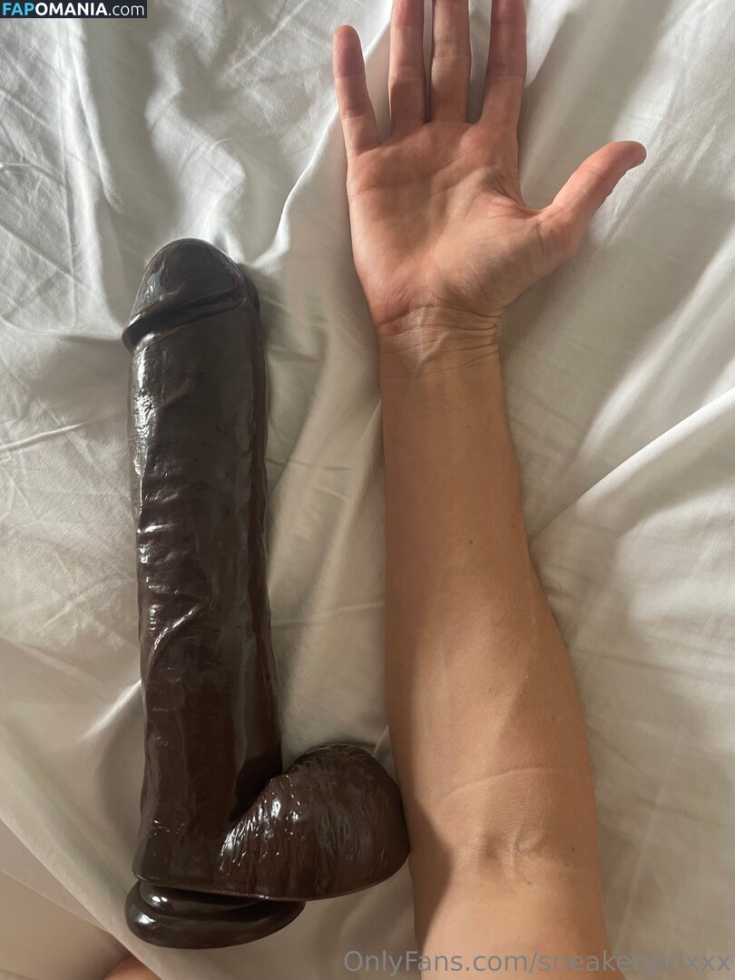 lovesneakers123_ / sneakergirlxxx Nudo OnlyFans  Foto trapelata #4