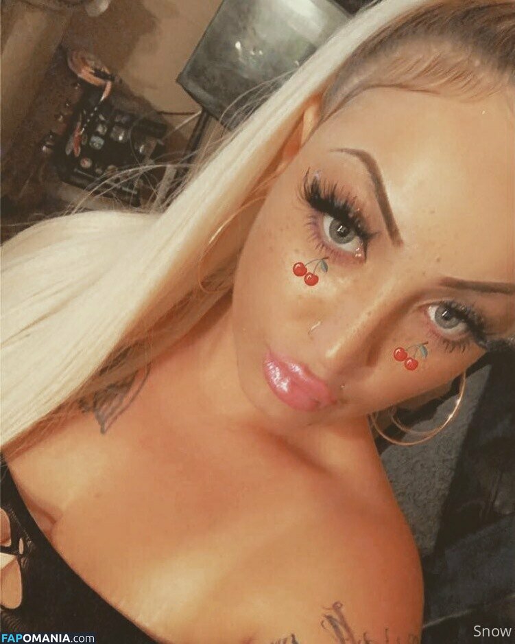 snowbunnygang420 / snowbunnysara420 Nudo OnlyFans  Foto trapelata #10