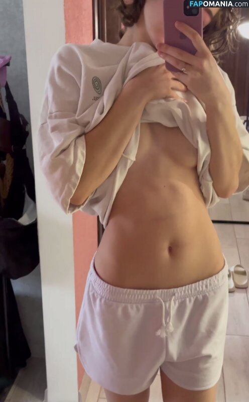 Sofina / sofinalev / sofinalevi Nudo OnlyFans  Foto trapelata #1