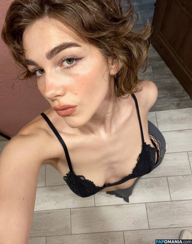 Sofina / sofinalev / sofinalevi Nudo OnlyFans  Foto trapelata #8