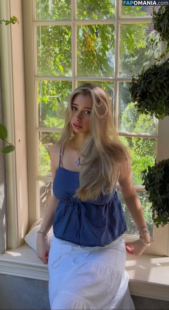 https: / sofyaplotnikova / xsofya_x Nudo OnlyFans  Foto trapelata #1