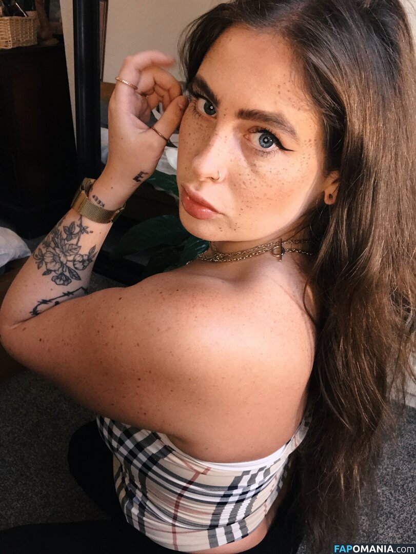 motherr_gucci / somethinginconspicuous Nudo OnlyFans  Foto trapelata #5