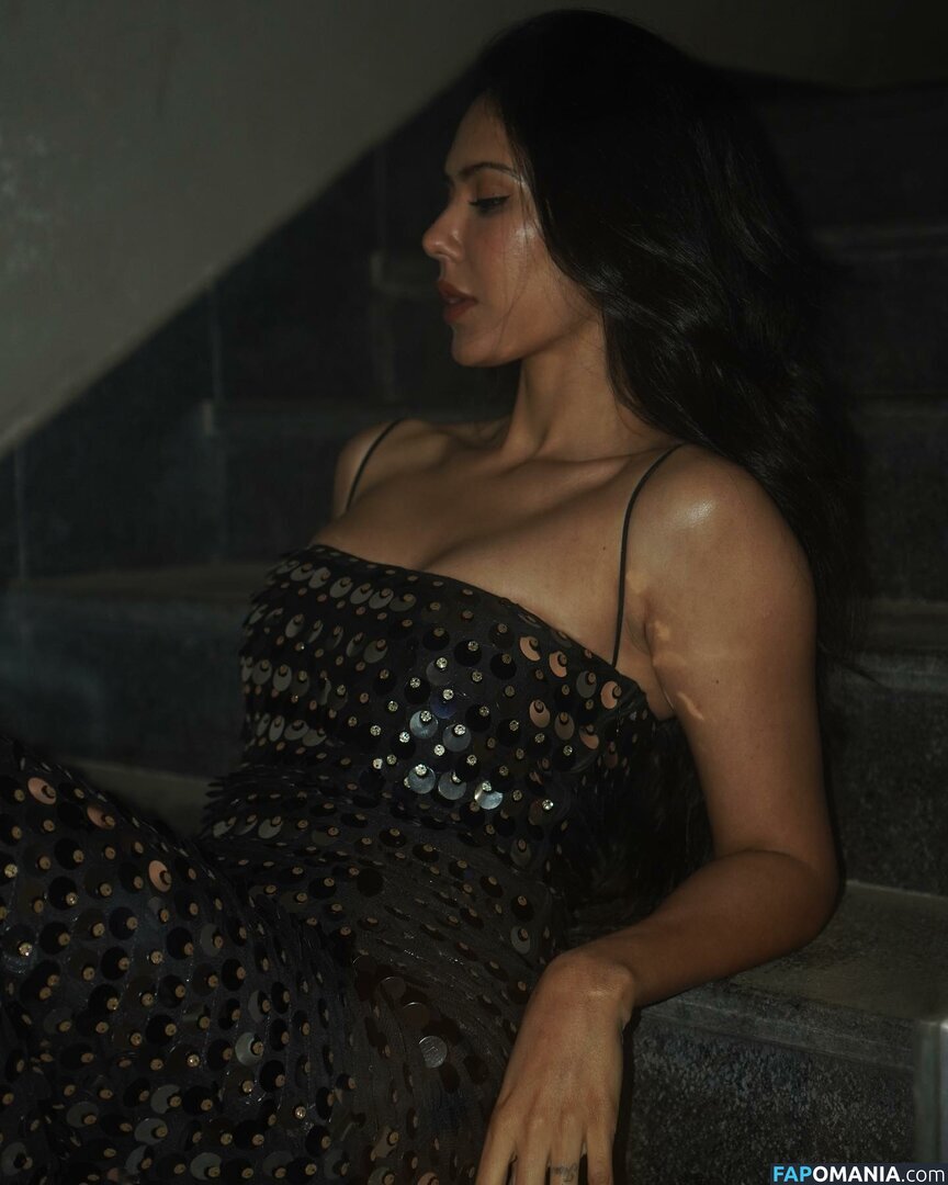 Sonam Bajwa / bajwasonam / sonambajwa Nudo OnlyFans  Foto trapelata #18