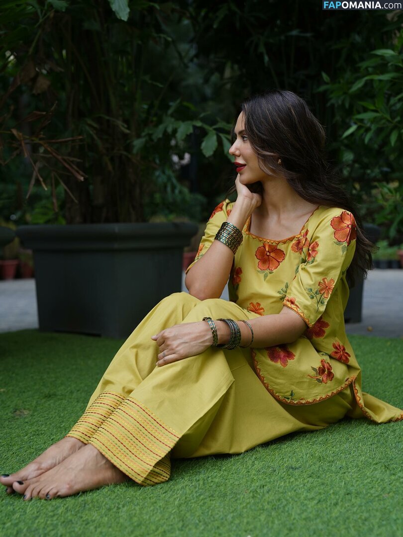 Sonam Bajwa / bajwasonam / sonambajwa Nudo OnlyFans  Foto trapelata #31