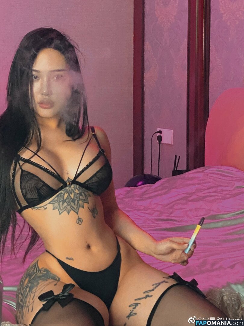 Songyuxin Hitomi / hitomi_official / songyuxin_hitomi Nudo OnlyFans  Foto trapelata #57