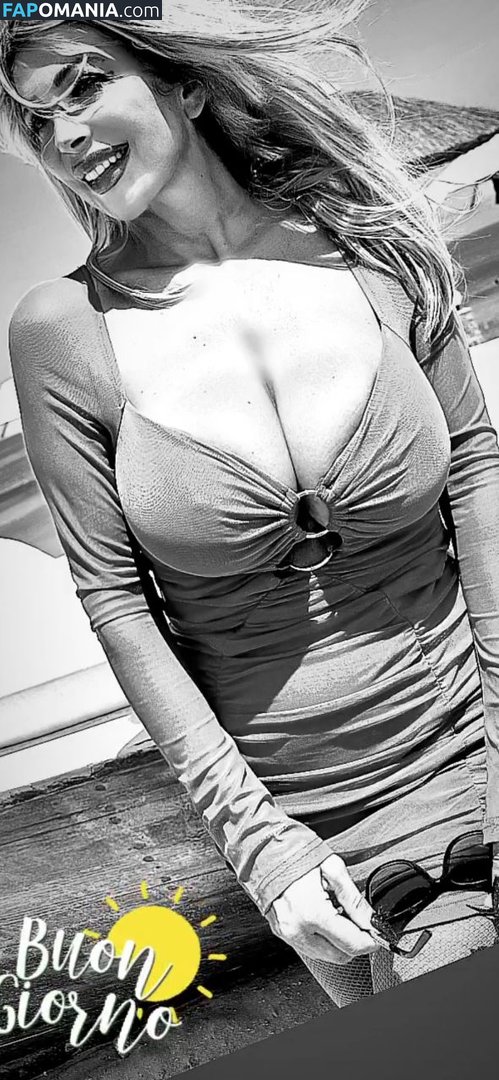 Sonia Grey / sonia_grey3008 / soniagrey Nudo OnlyFans  Foto trapelata #1