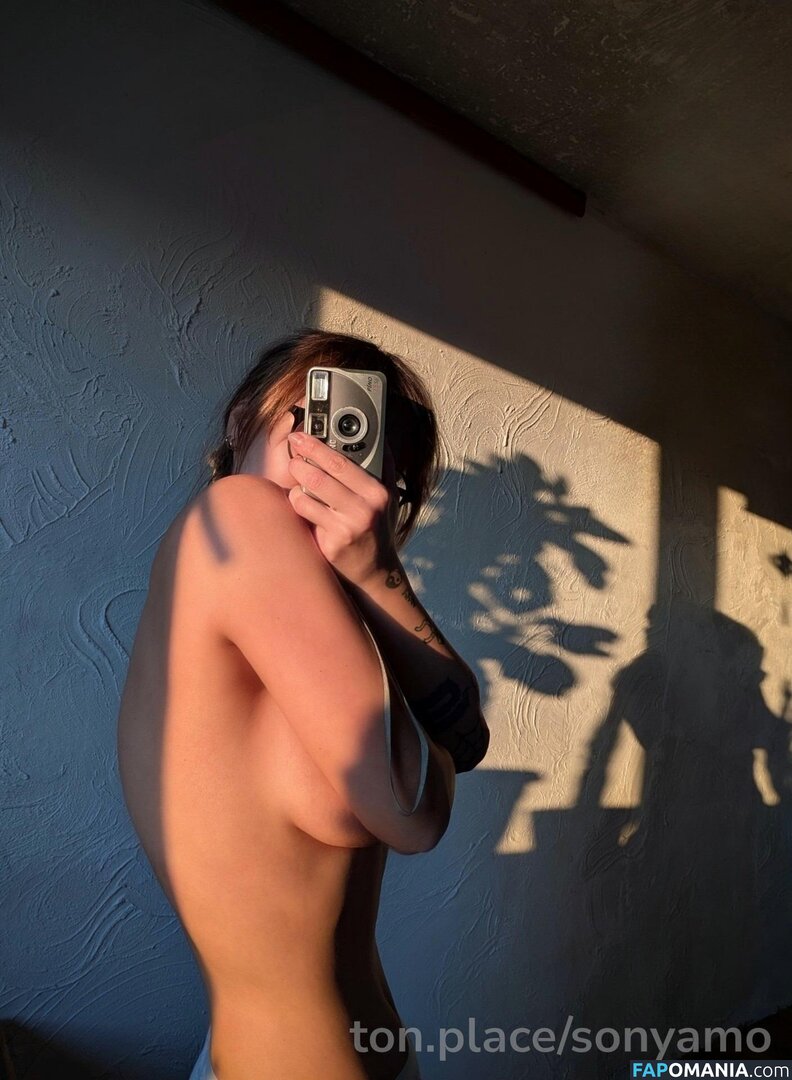 SonyaMO / sonyamoanddough Nudo OnlyFans  Foto trapelata #9