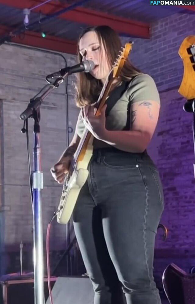 Soccer Mommy / Sophia Allison / soccermommyband Nudo OnlyFans  Foto trapelata #4
