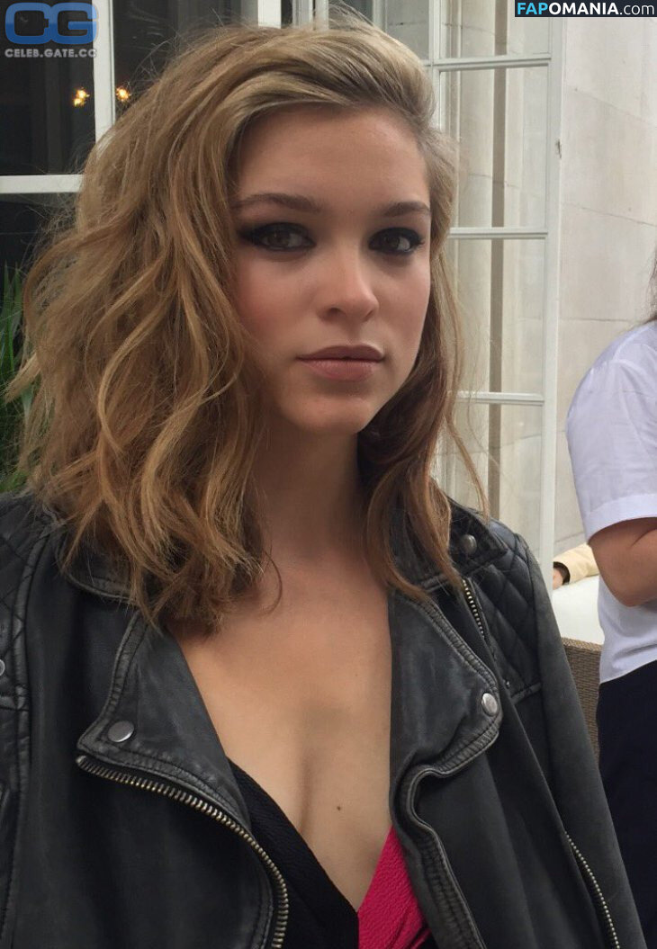 Sophie Cookson Nudo OnlyFans  Foto trapelata #3