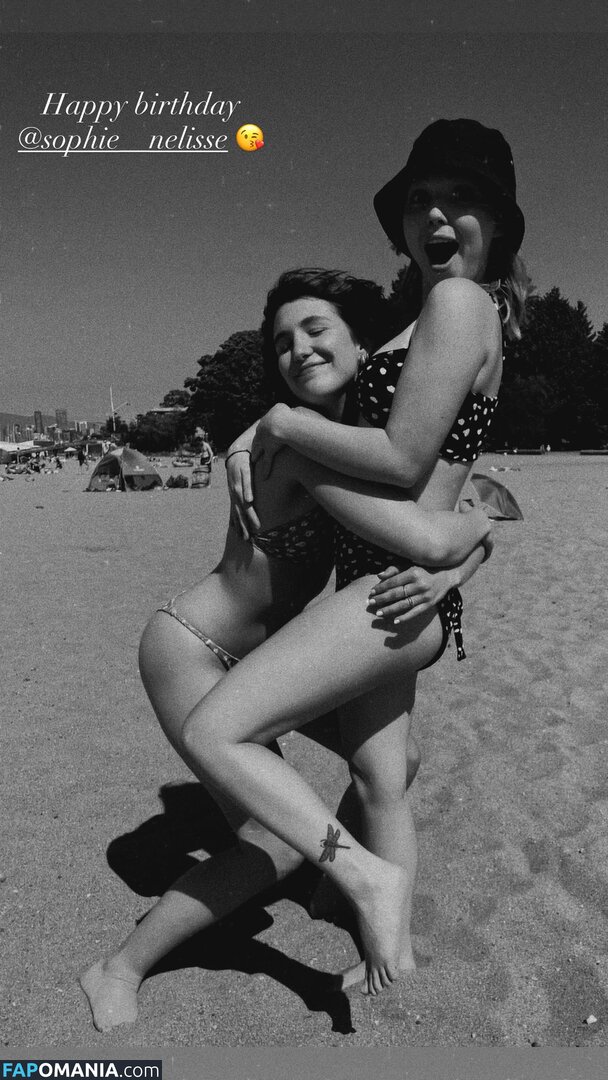 Sophie Nélisse / sophie__nelisse Nudo OnlyFans  Foto trapelata #3