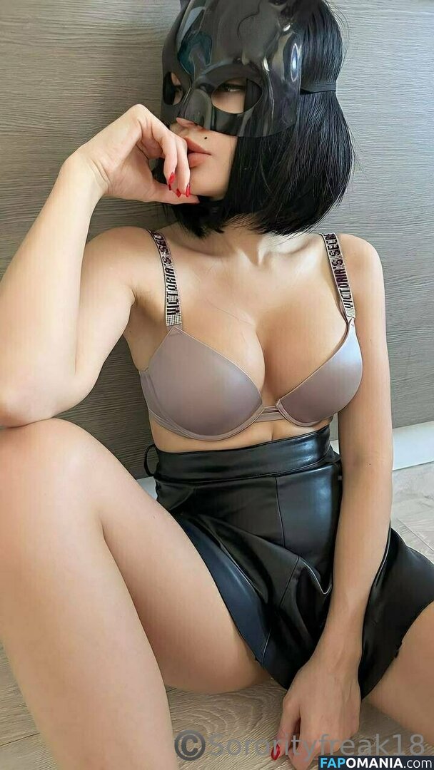 asualphaphi / sororityfreak18 Nudo OnlyFans  Foto trapelata #17
