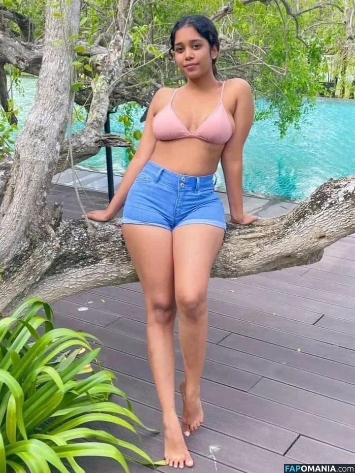 Sri Lanka / Sri Lankan Girls / hashini.guruge / poojaniperera Nudo OnlyFans  Foto trapelata #13