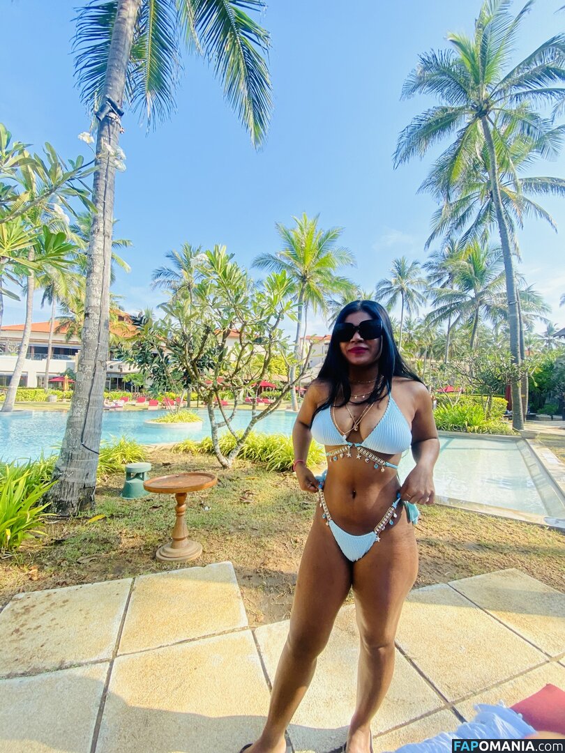 Sri Lanka / Sri Lankan Girls / hashini.guruge / poojaniperera Nudo OnlyFans  Foto trapelata #80