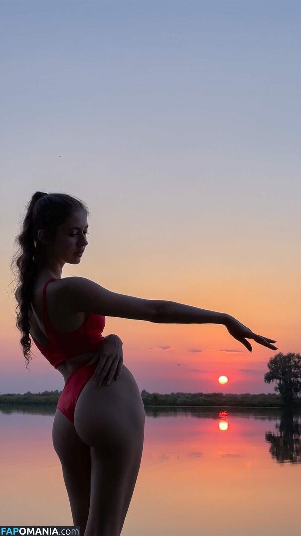 Derwald / Stefania Deriabina / st.efania4105 / xostefania Nudo OnlyFans  Foto trapelata #162