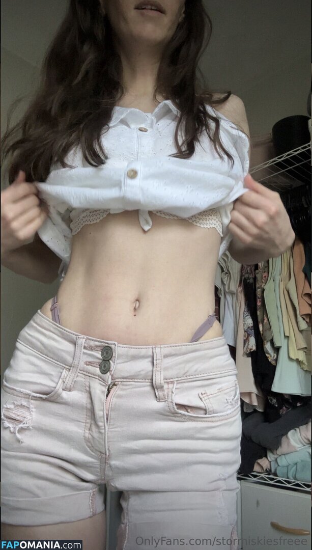 StormieSkies / stormiskiesfreee Nudo OnlyFans  Foto trapelata #7