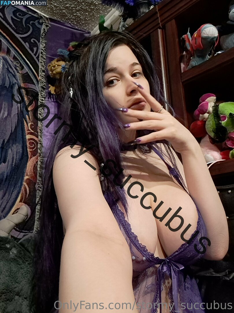 Stormy Succubus / stormy_loves_u / stormy_succubus Nudo OnlyFans  Foto trapelata #213