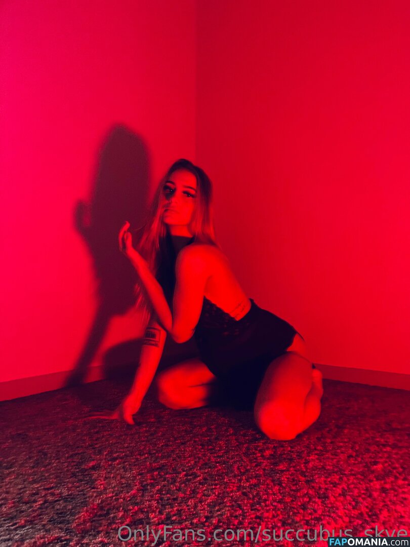 Iheartharlss / Succubus_skye / https: / susbaby1 Nudo OnlyFans  Foto trapelata #1