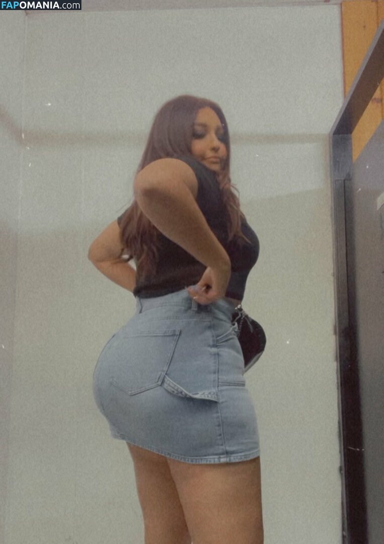 sue012 / sue012_ Nudo OnlyFans  Foto trapelata #4