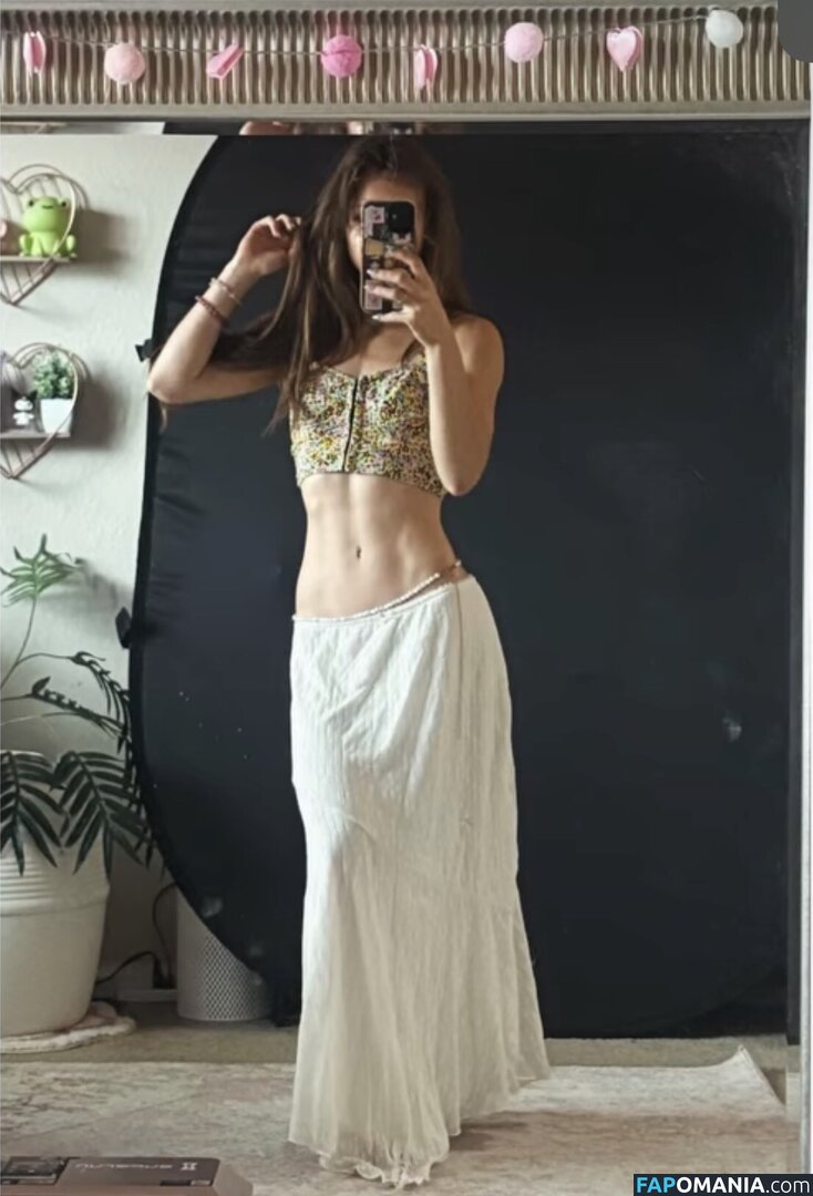 Sunflower ASMR / sunflowerVA / sunflowerrasmr Nudo OnlyFans  Foto trapelata #2